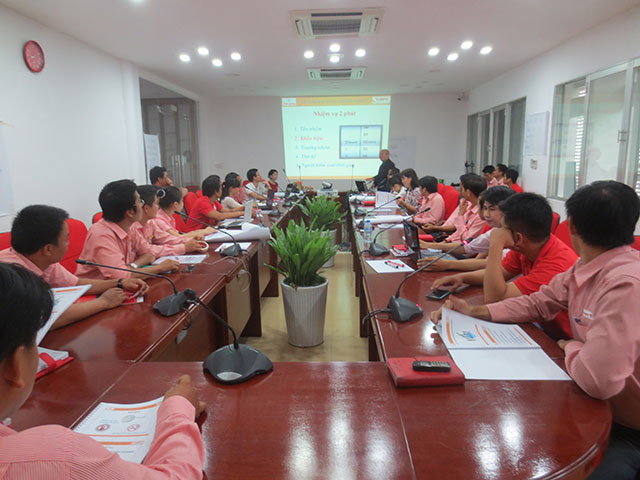 Kỹ năng bán hàng chuyên nghiệp - Điện Quang (11.07.2015)